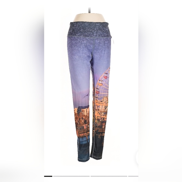 Victoria's Secret Pants - Victoria's Secret VSX Sport Leggings Size L nwt